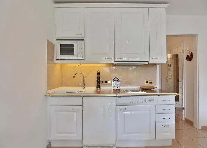 Bergstrasse 62 Bergstrasse 62 19 * Timmendorfer Strand